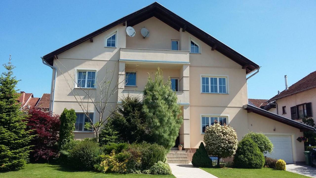 Apartments Place4You Bjelovar Exterior foto